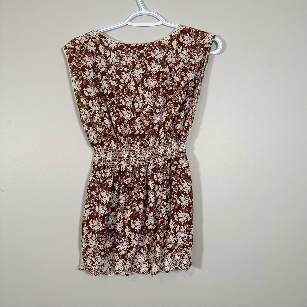 80. Poetry Brown White Floral Sleeveless Blouse Size Small